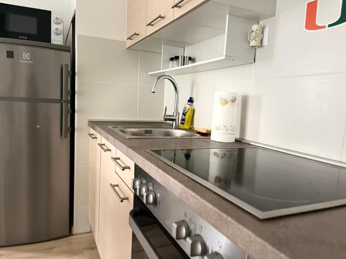 Corvin Promenade Crystal Apartment Budapest Bagian luar foto