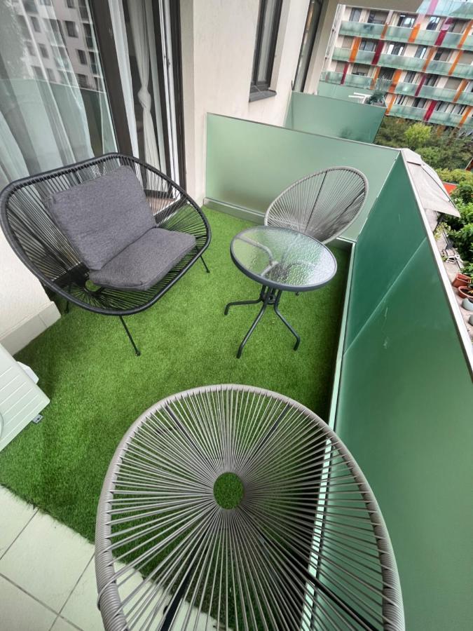 Corvin Promenade Crystal Apartment Budapest Bagian luar foto