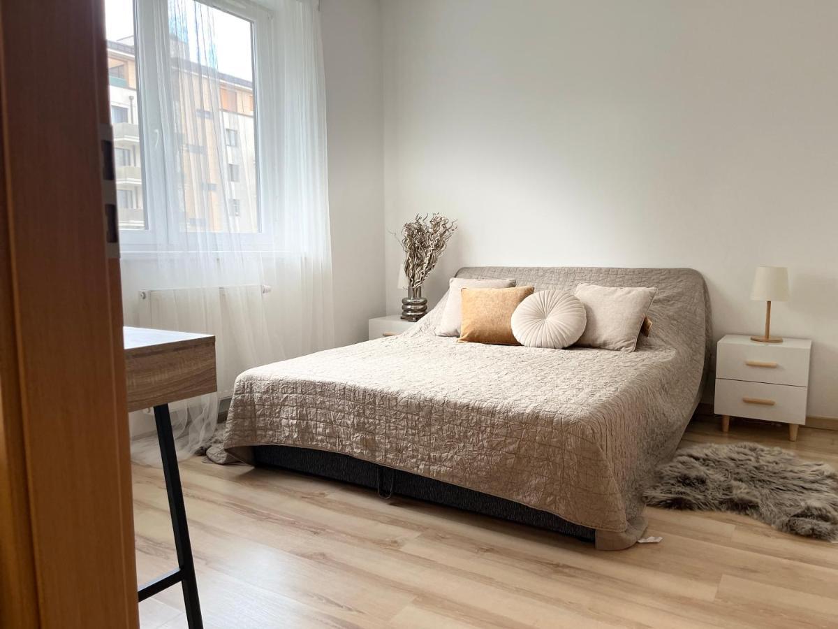 Corvin Promenade Crystal Apartment Budapest Bagian luar foto